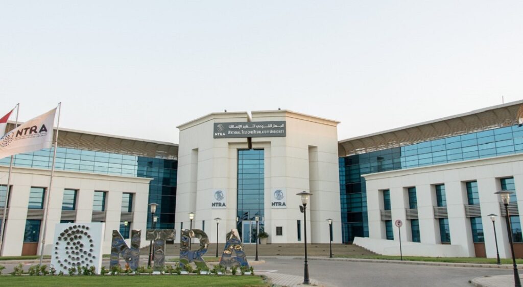 “تنظيم الاتصالات” يعلن أوقات عمل منافذ خدمات الاتصالات خلال شهر رمضان