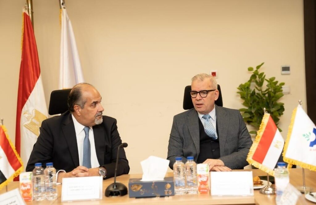 «الأولى» توقع بروتوكول تعاون مع «الإسكان» لسد فجوة تمويل الوحدات المتوسطة