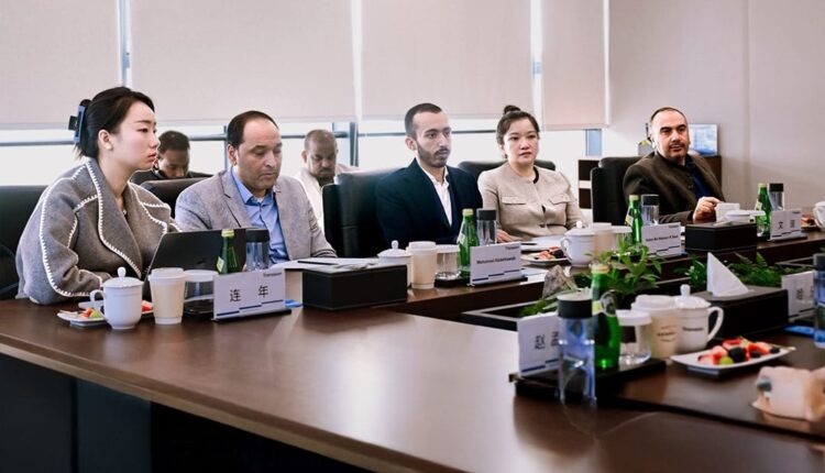 استضافت شركة إنفينيكس وفدًا رفيع المستوى برئاسة صاحب السمو الملكي الأمير سلطان بن منصور آل سعود، رئيس مجلس الإدارة والرئيس التنفيذي لمجموعة فيرست ترافل السعودية، وذلك في المقر الرئيسي للشركة بم