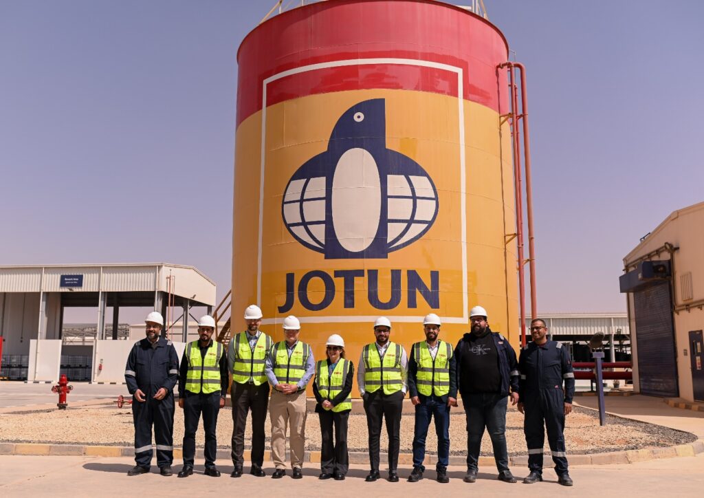 جوتن مصر تستضيف السفير النرويجي في مصنعها المتطور مؤكدة التزامها بخدمة السوق المصري المتنامي