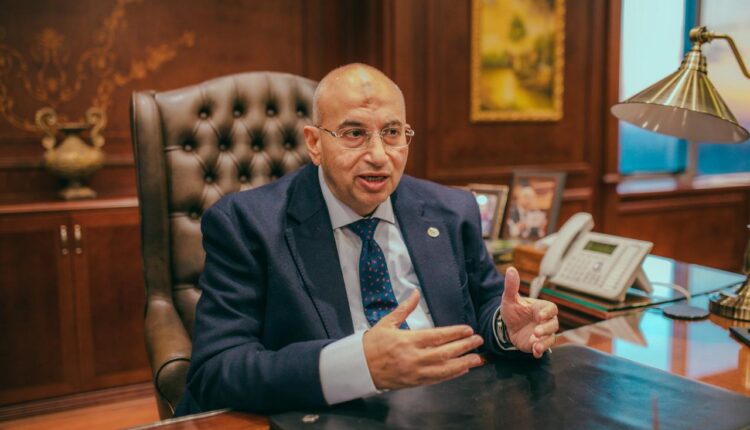 أشرف عبد الغني، أمين سر اللجنة الاقتصادية بمجلس الشيوخ مؤسس جمعية خبراء الضرائب المصرية